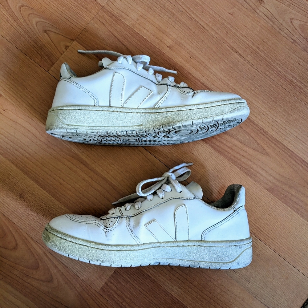 Leather white Veja sneakers